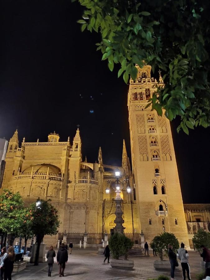 Living Triana House Daire Sevilla Dış mekan fotoğraf